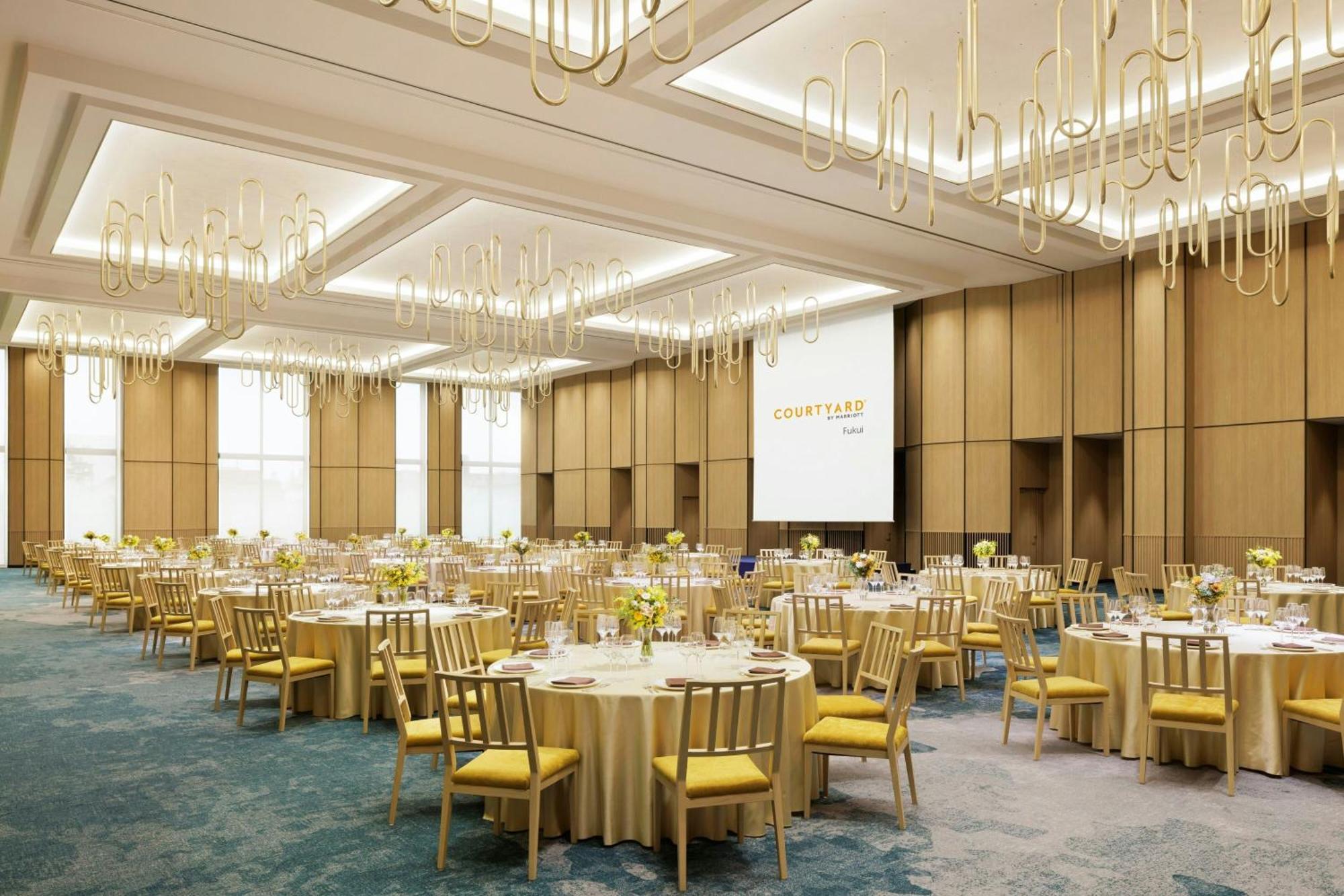 Hotel Courtyard By Marriott Fukui Esterno foto
